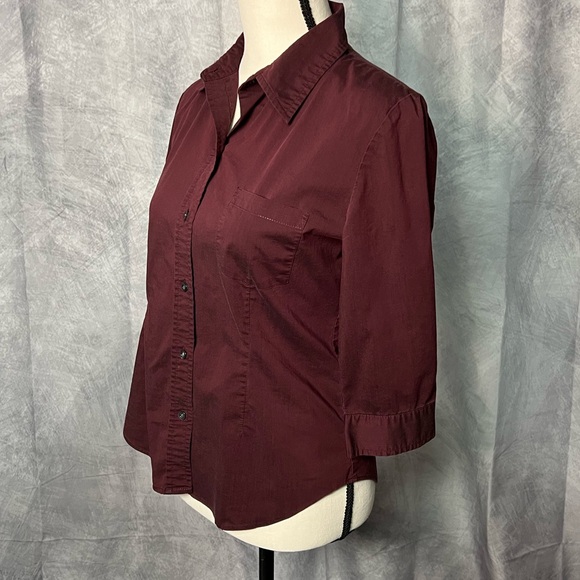 NY&CO New York & Company City Stretch Deep Wine 3/4 Sleeve Button Down Shirt - M - Picture 4 of 9